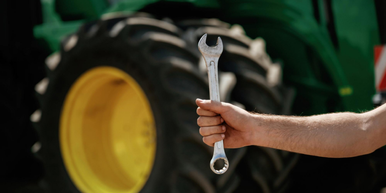 Es importante cuidar las llantas agrícolas para obtener el máximo rendimiento.